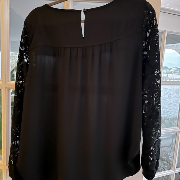 LOFT lace sleeve top - Picture 4 of 5
